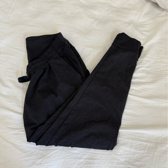 EUC Zella Restore Charcoal Black Maternity Jogger Pants size Small - Picture 4 of 4